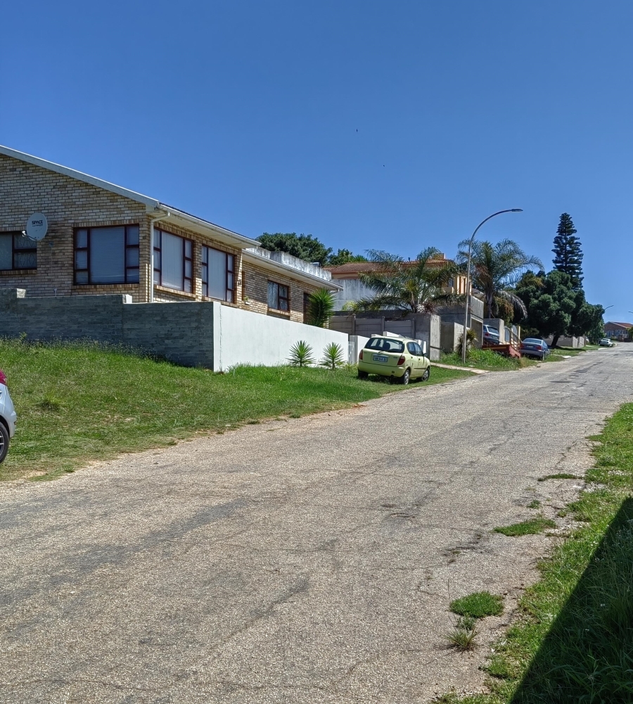 0 Bedroom Property for Sale in Wavecrest Eastern Cape